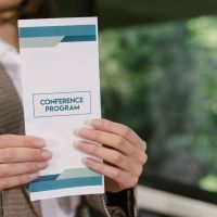 Print marketing : quels supports choisir à chaque étape du parcours client ?